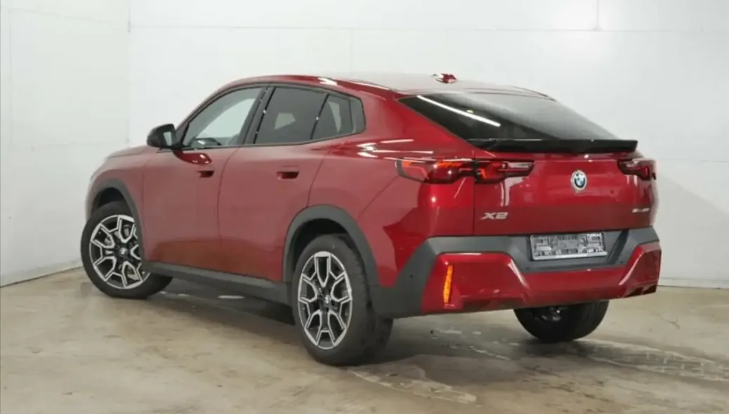 بي أم دبليو X2 2024